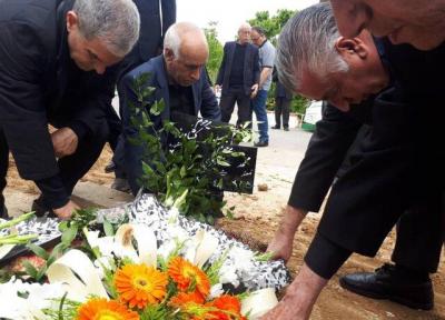 پیکر محمد آذری به خاک سپرده شد