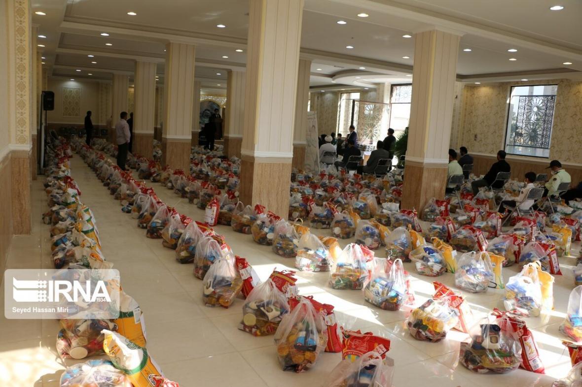 خبرنگاران موکب های قزوین هزار و 300 بسته معیشتی توزیع کردند